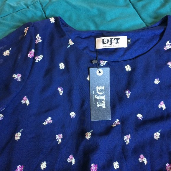 DJT Floral Dress NWOT Size M with  3/4 sleeve - Picture 7 of 12